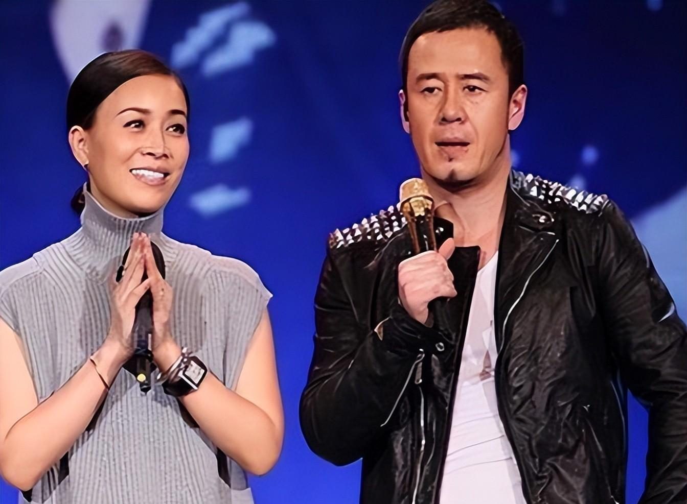 回顾反转了那英从未说过听刀郎歌的都是农民被骂多年的她真惨