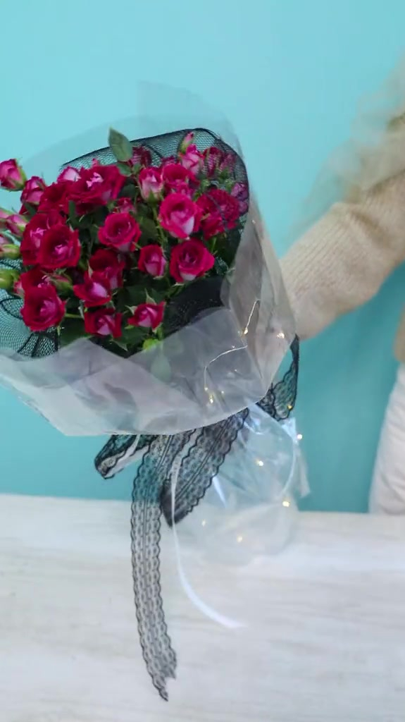 波塞尼娜多头小玫瑰花束教学-度小视