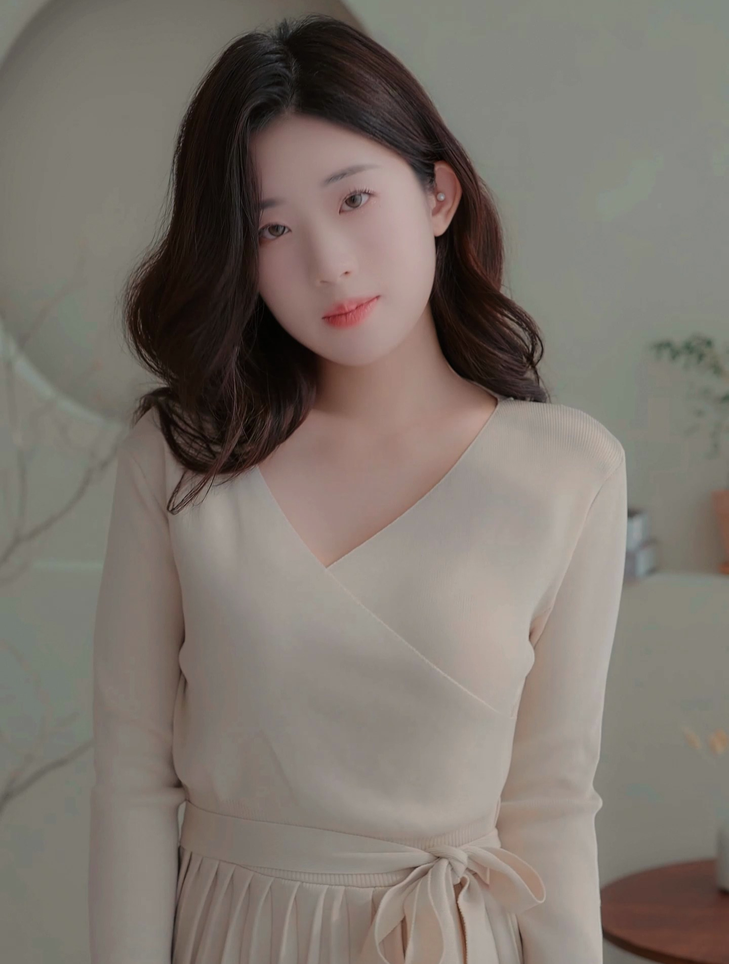 时尚模特小雪儿,小鸟依人,楚楚动人,秀外慧中