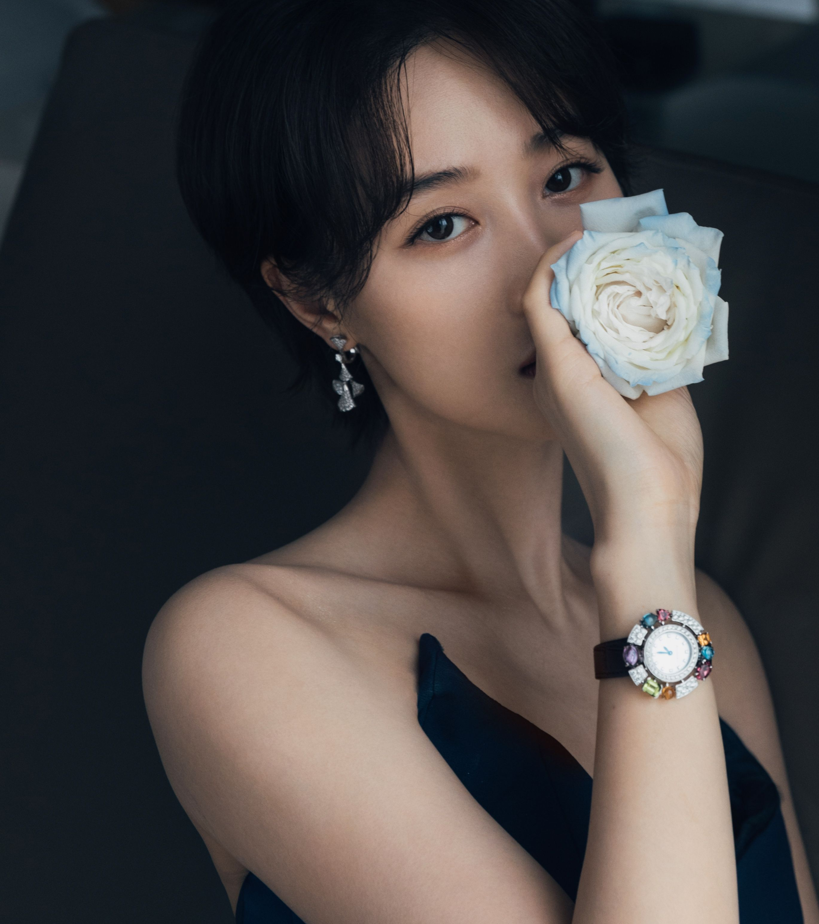 蓝盈莹买菜被认出,豪宅生活令人羡慕,网友:有个好继父