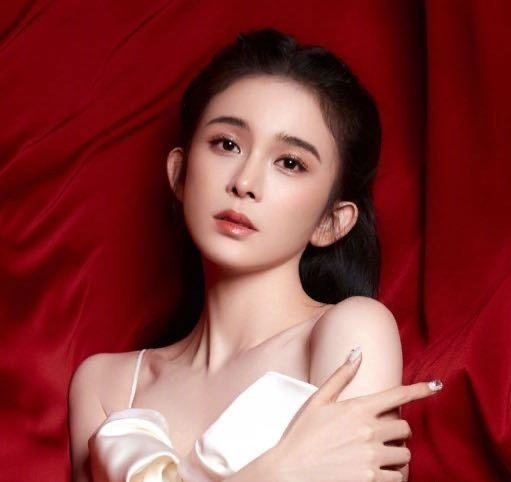 不理解!赵樱子这种"精灵耳"真的好看吗?
