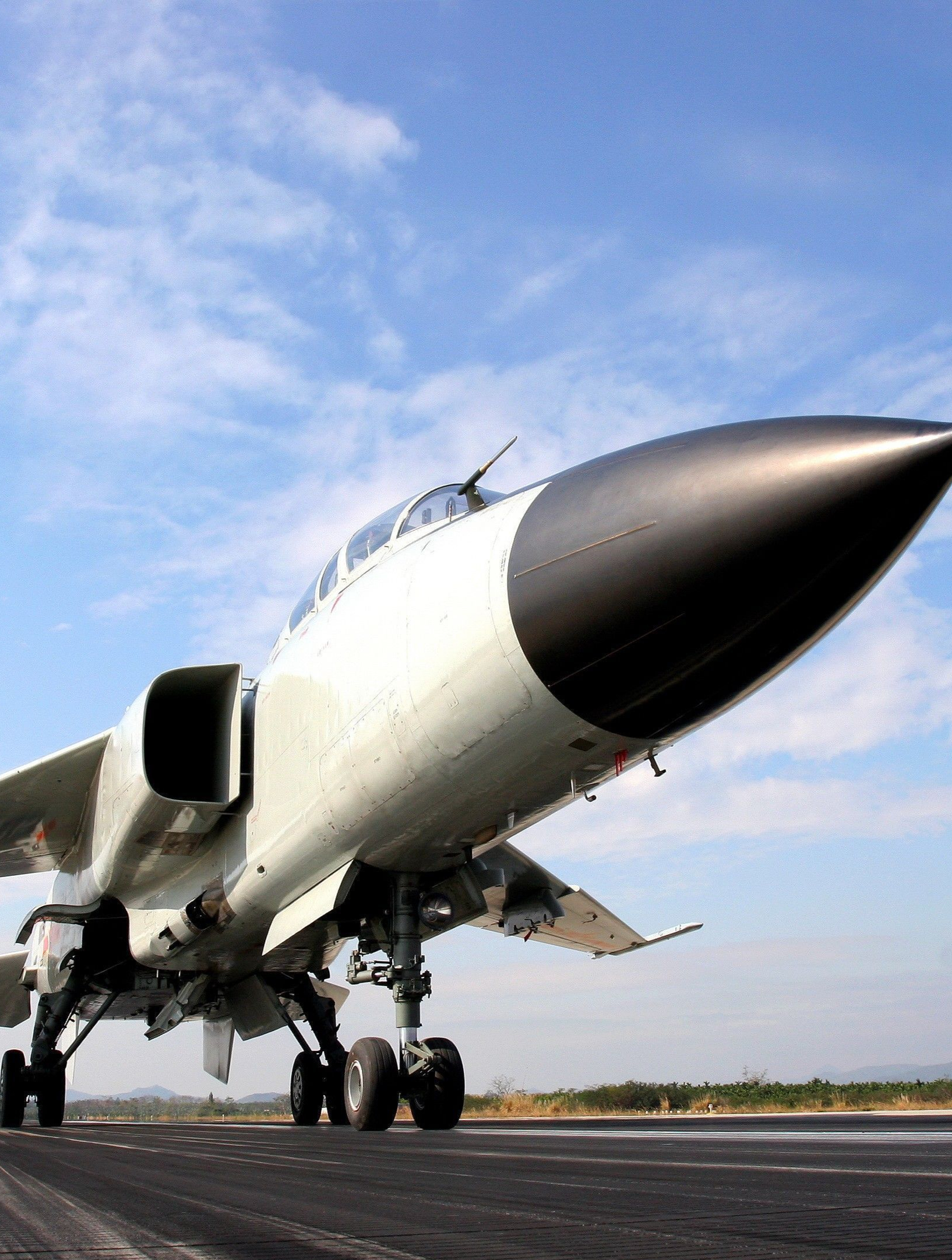 中国飞豹战机落户朝鲜?德专家拿照片爆猛料,朝鲜迎来最强换代