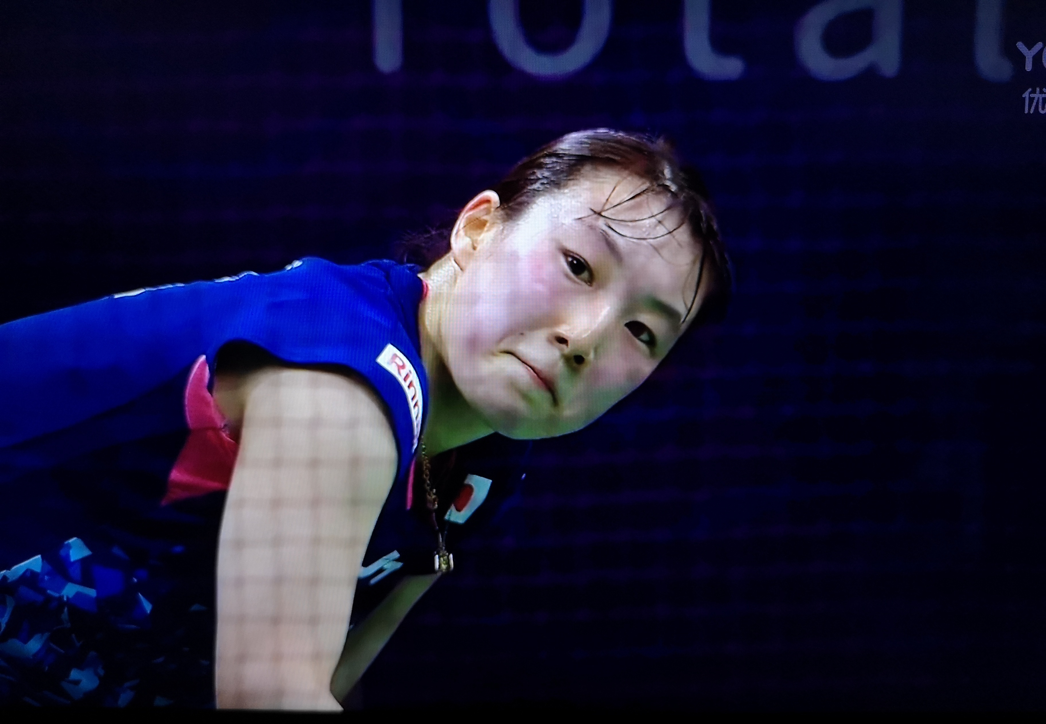 东野有纱被打哭!渡边仰天长叹,西本拳太离谱失误,日本被剃光头