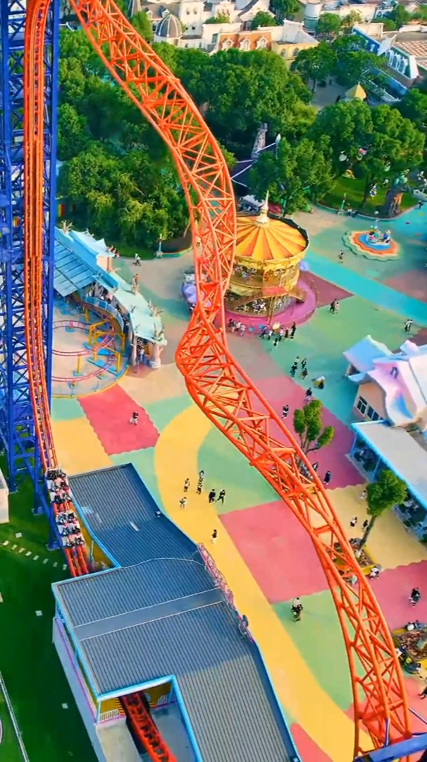 娱乐治愈风景:温州乐园过山车最心跳,可惜万圣节夜-度小视