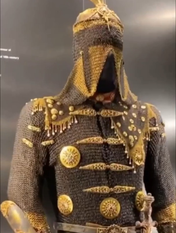 苏丹的心爱之物,黄金盔甲堪比艺术品,奥斯曼土耳其帝国