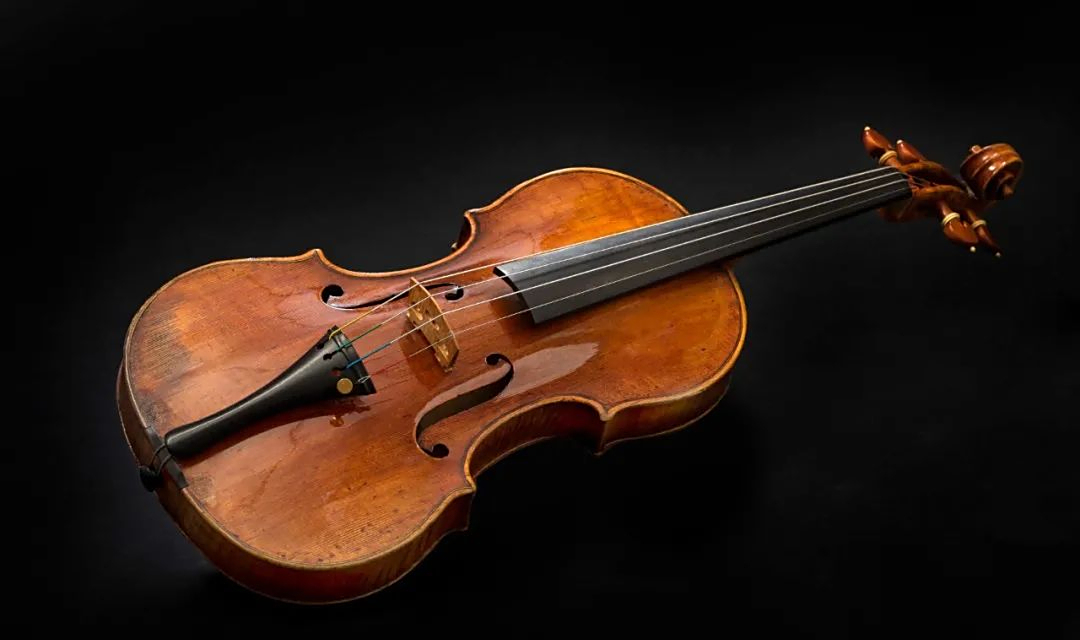 286年历史瓜奈里小提琴法国拍卖|成交价料达rmb 6,950万
