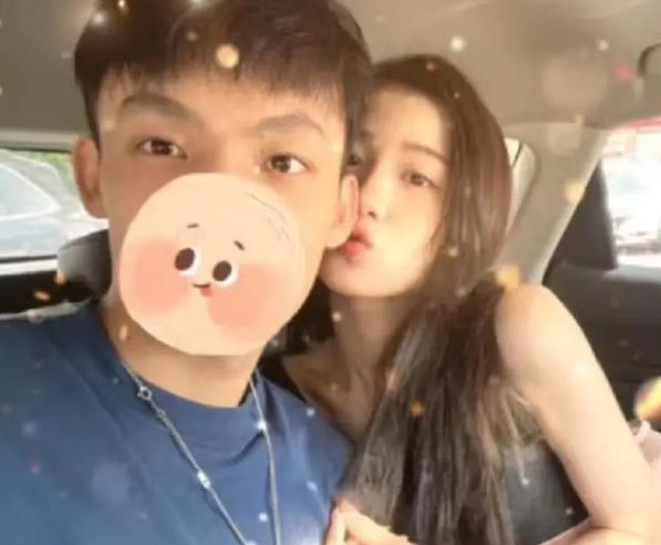 徐杰陷入爱情漩涡!女友删合照,被曝光凌晨三点与男主播有一腿