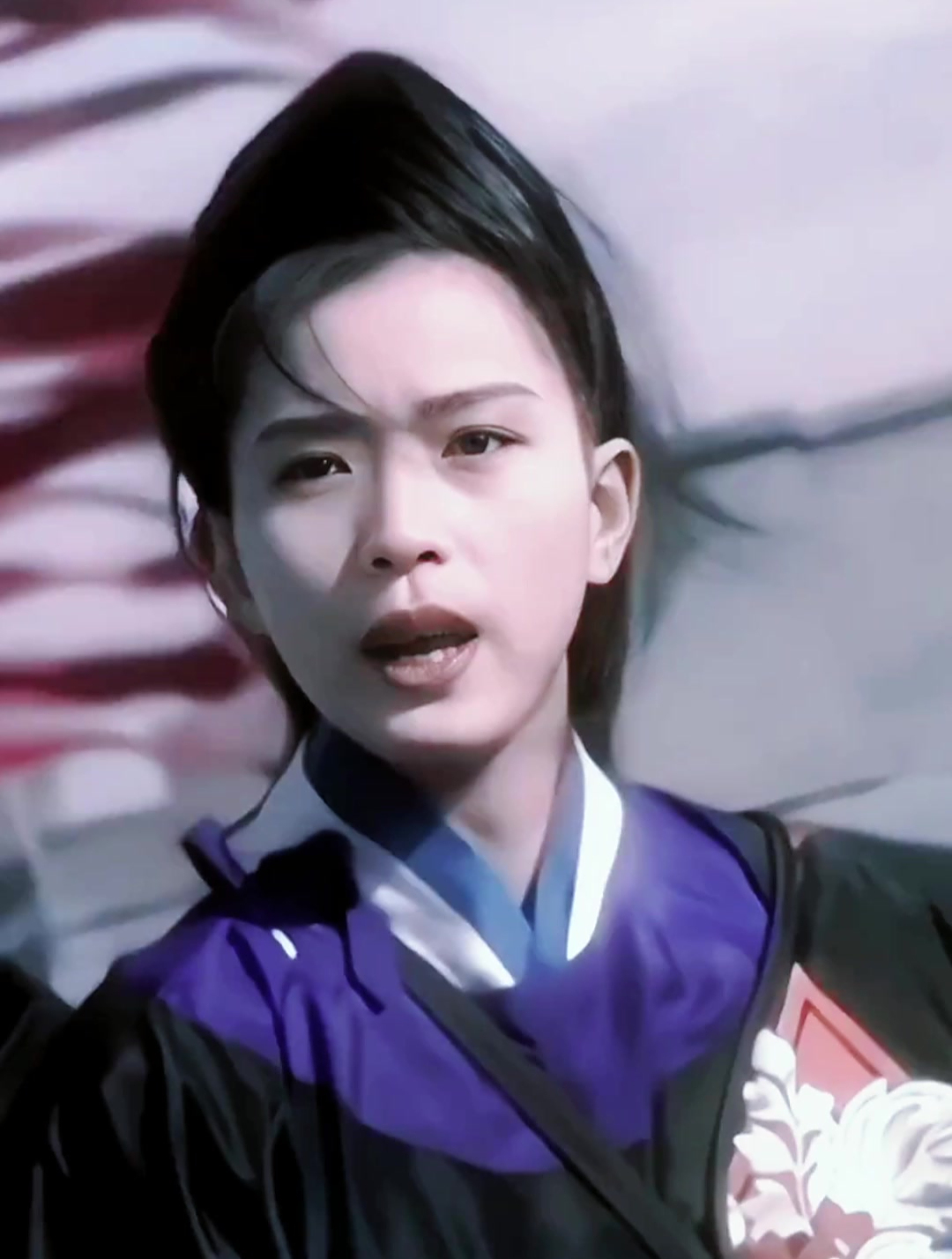 叶全真18岁一脱成名,被吴孟达视为梦中情人,和成龙闹短信绯闻