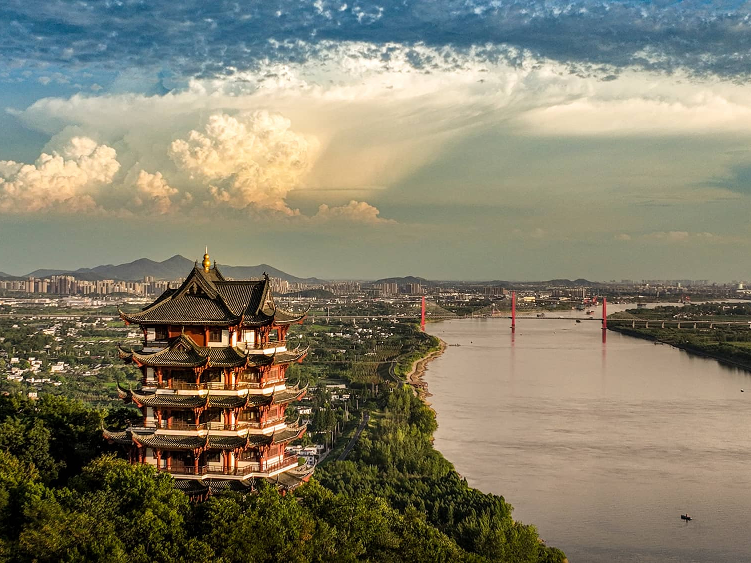 安徽马鞍山:千古一秀 长江三矶之首——采石矶