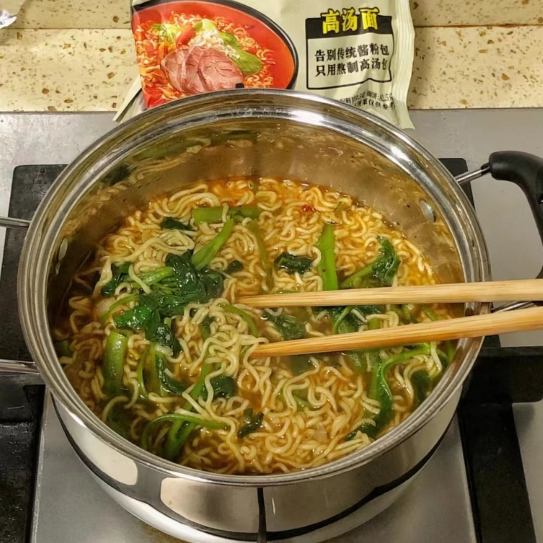 女孩曬國慶伙食,國慶第一天