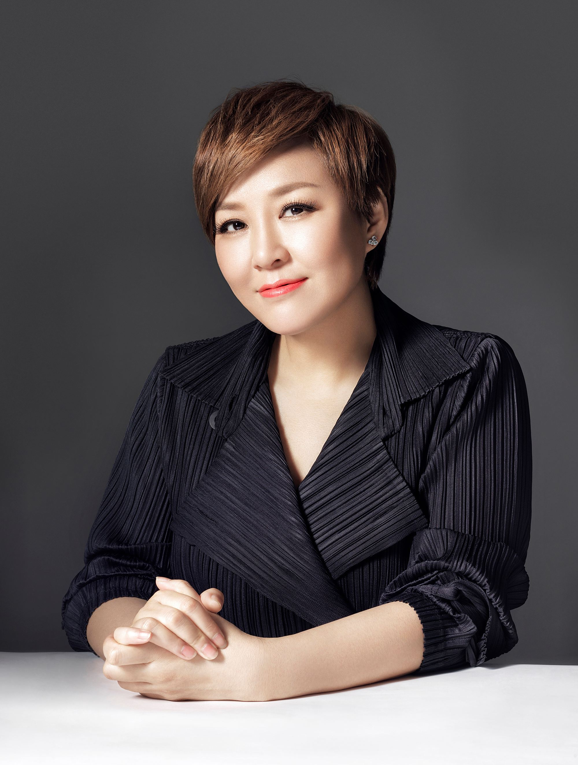 "没素质"李静,毁坏韩红限量款眼镜,拒不承认还称其讹诈1-度小视