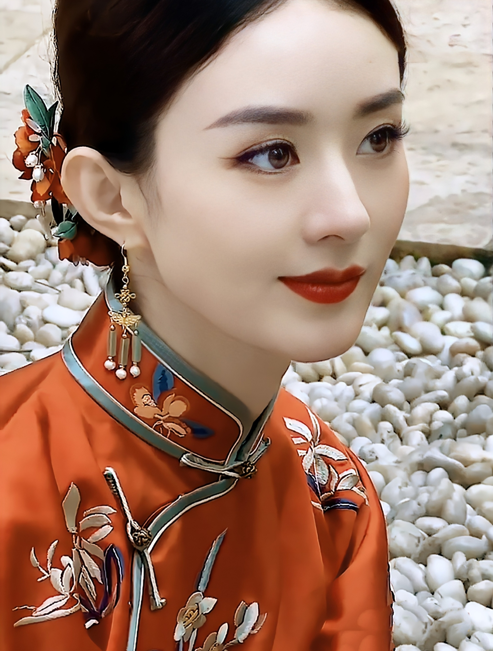 赵丽颖红色旗袍太惊艳了,美到窒息,希望颖宝旗开得胜-度小视