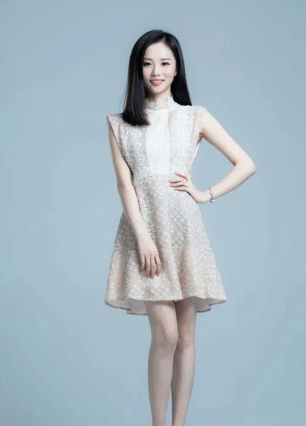 三大顶级美女足球解说员,其中一人声音甜美