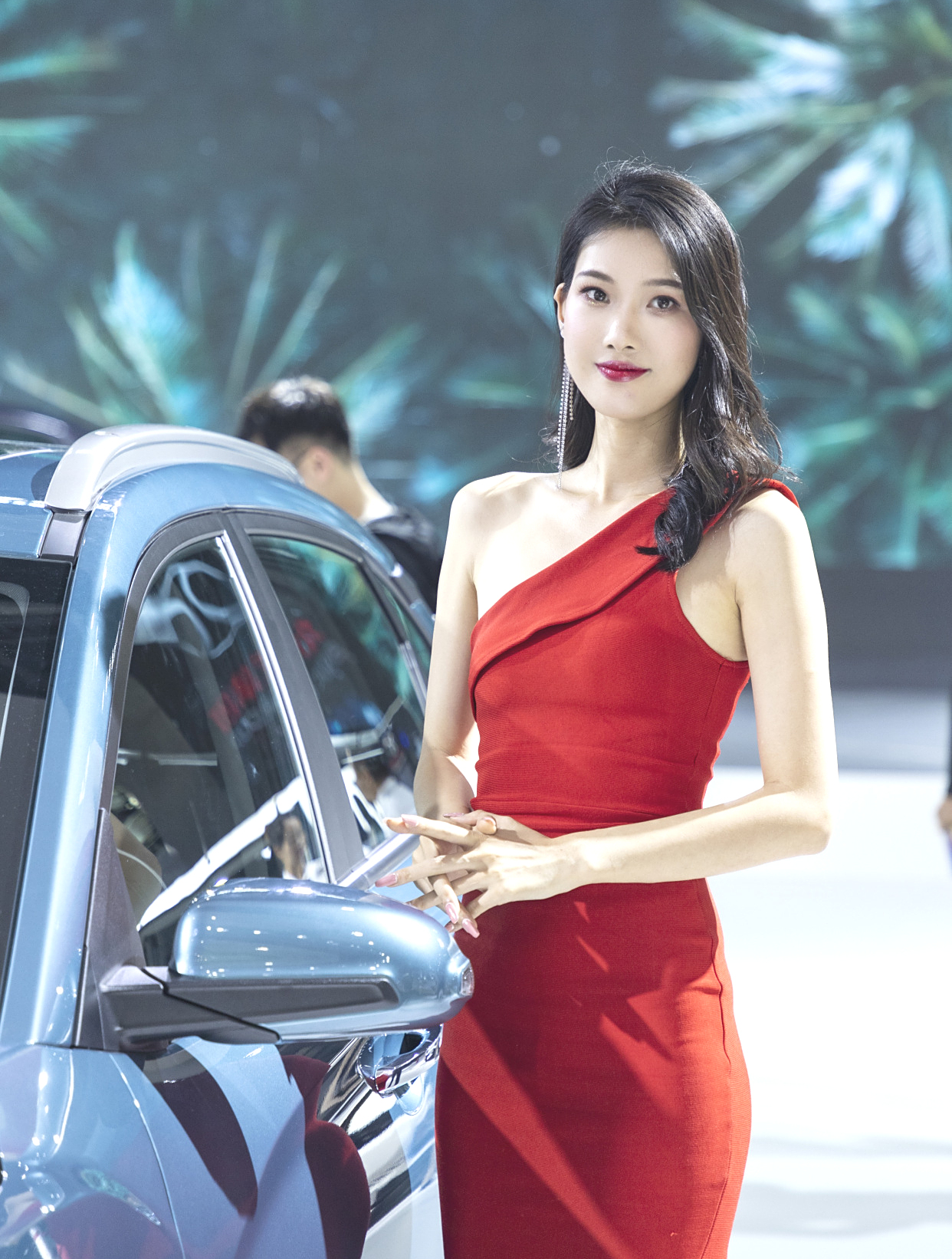 美女车模韩惠恩,精彩视频第6篇,精致容颜婀娜身姿,美丽动人-度小视