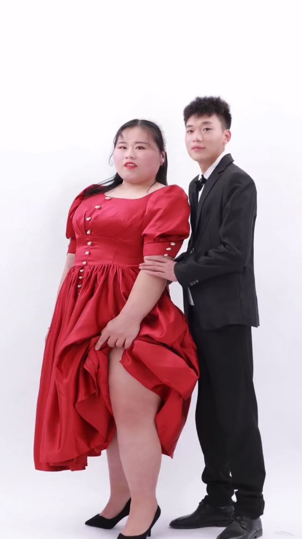 找媳妇就要找胖的,因为她瘦下来后,你就知道自己捡了多大的便宜