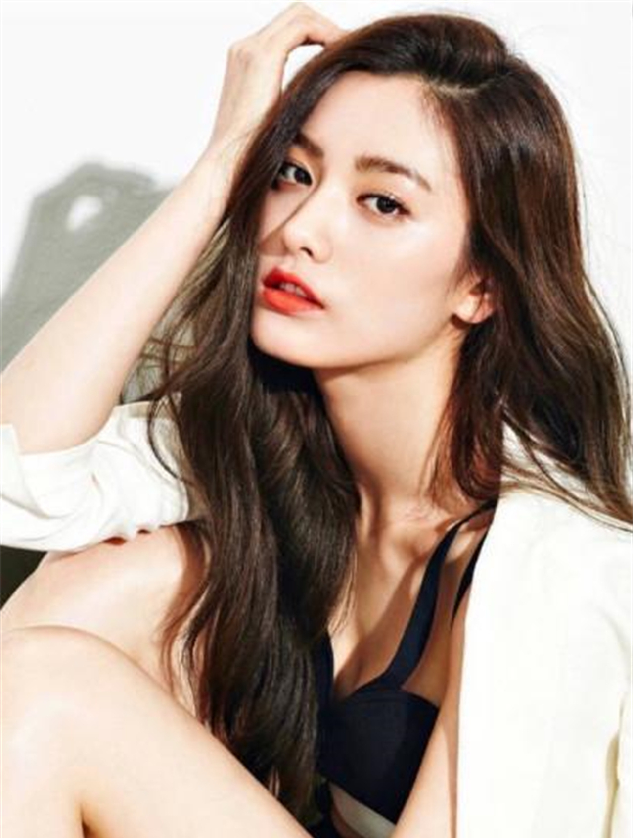 世界第一美女到底有多美?晚会穿"液体裙",网友:美到窒息2-度小视