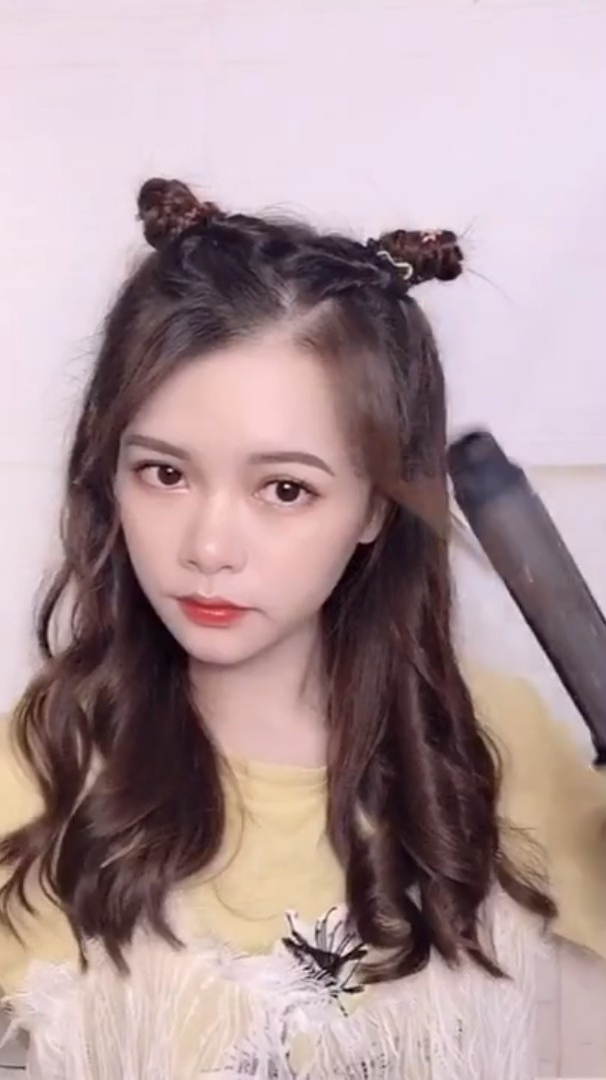 热巴火上热搜同款羊角辫发型编发教程