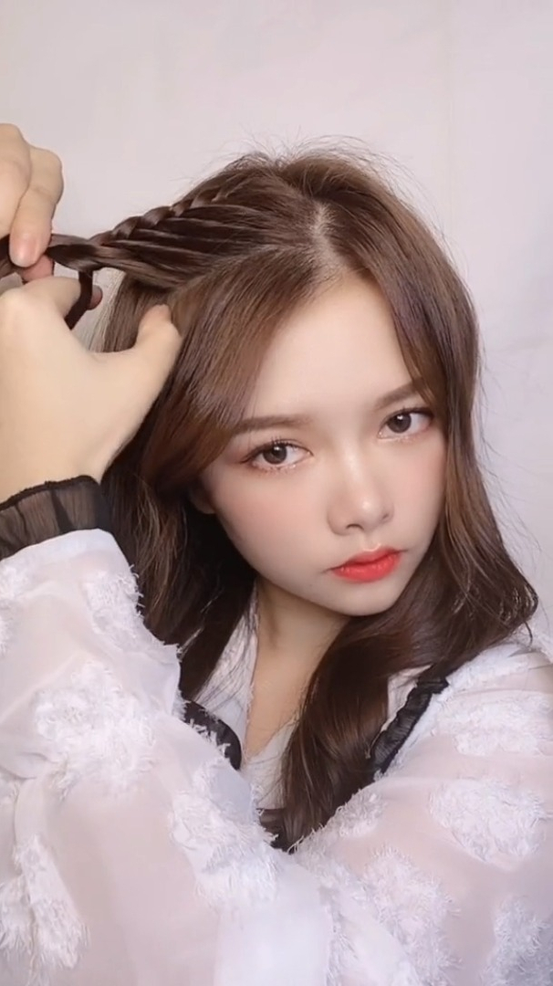 超简单青春元气两股编麻花辫