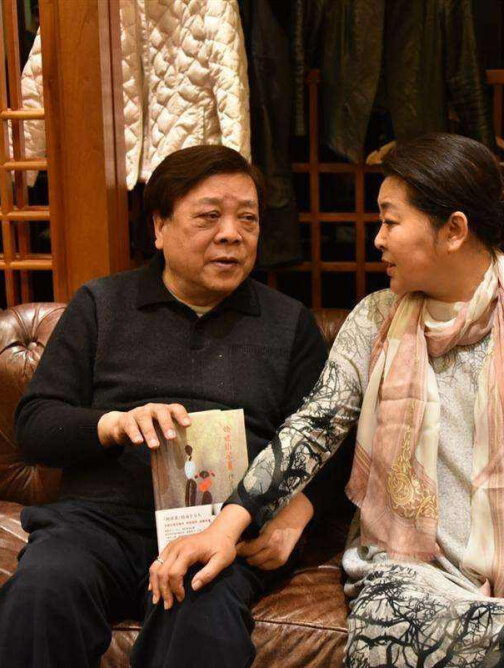 留下巨额遗产的明星,赵忠祥10亿给"外人",赌王遗产不够分(3)-度小视