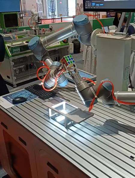 深隆自动化智能视觉检测机器人-度小视