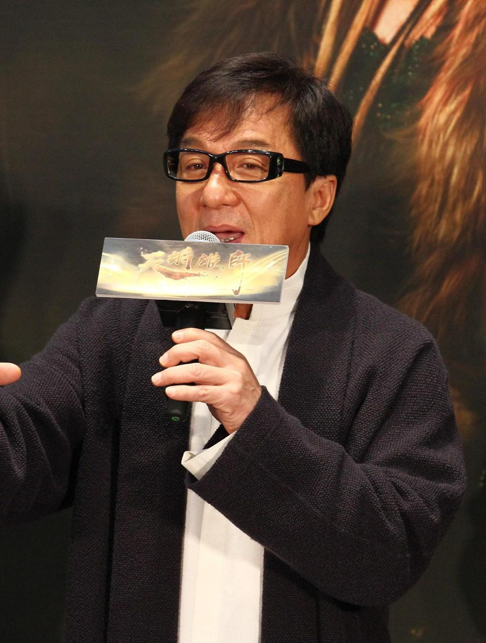 成龙梁家辉到底有何恩怨?一部电影让二人今生断绝来往!