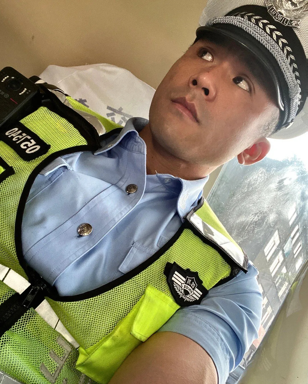 这可能是四川"最壮"的肌肉警察,罪犯看完直呼不敢惹