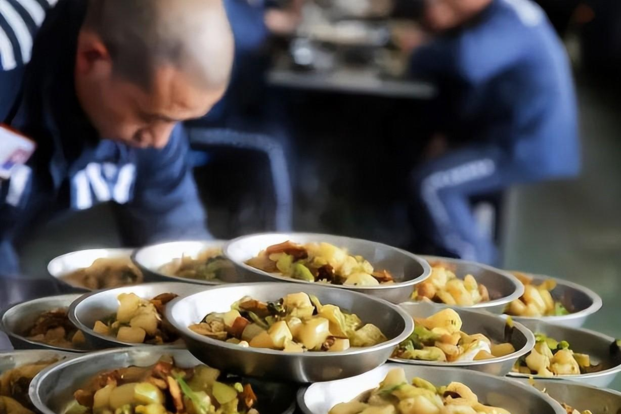 被判"无期"的人,每天在监狱里干些什么?说出来你或许不信