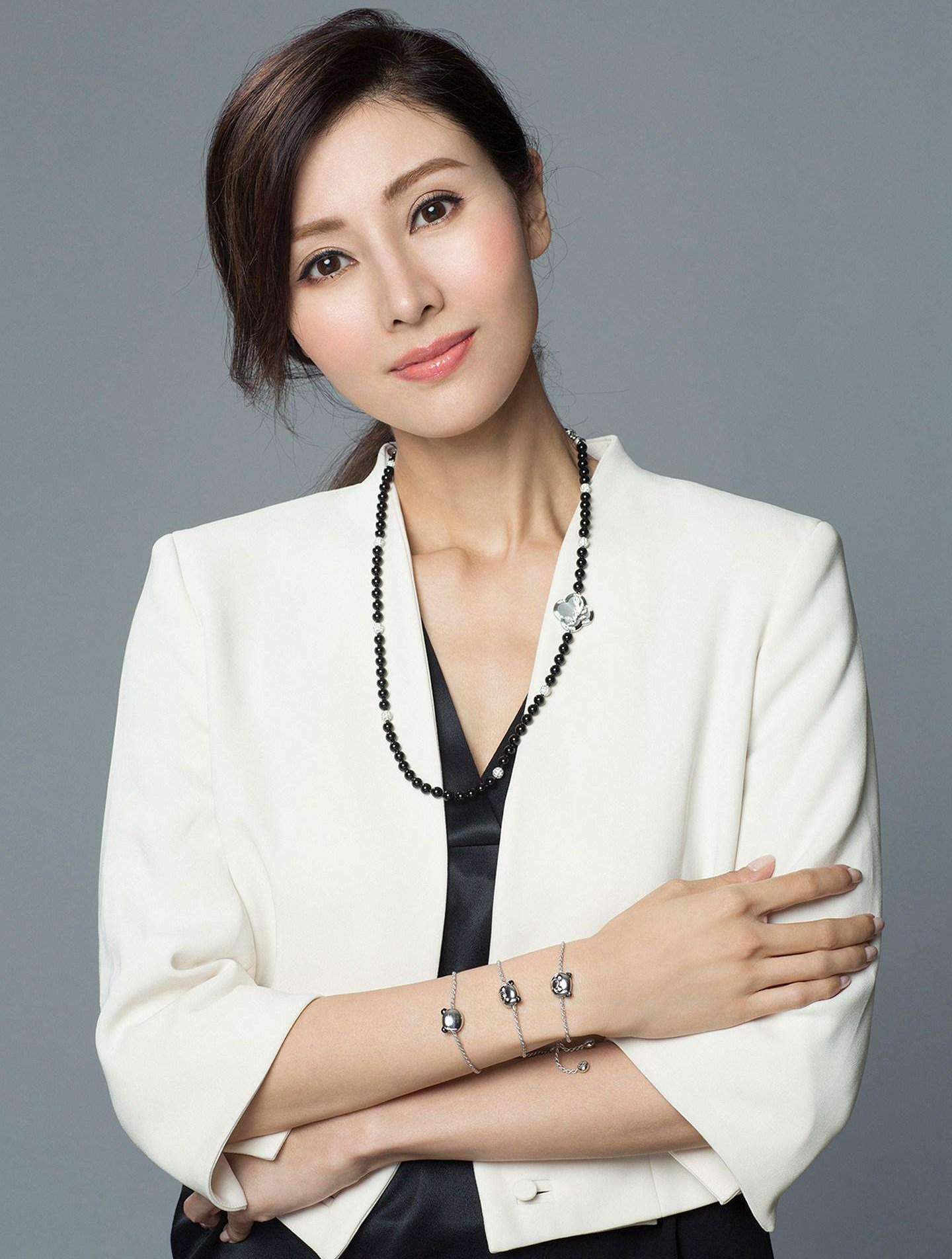 "最美港姐"李嘉欣:击退何超琼,与儿子不雅照暴露野心3-度小视