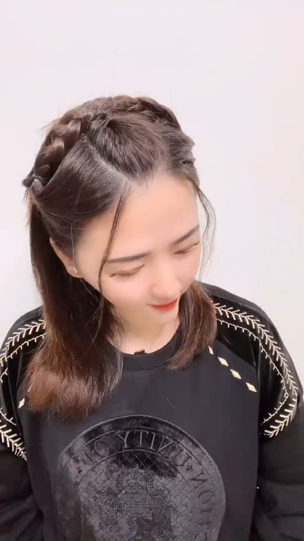 约会甜美披肩发简单易学仙女发型