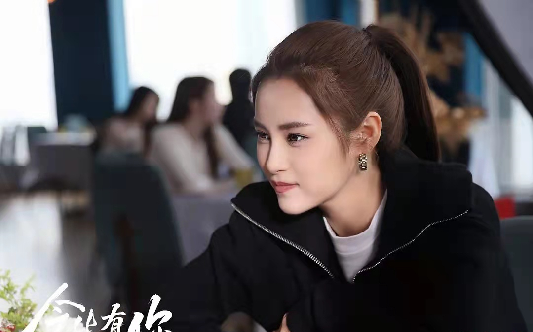 央视又出"王炸剧",开播一天豆瓣大爆,男女主演技惊艳众人