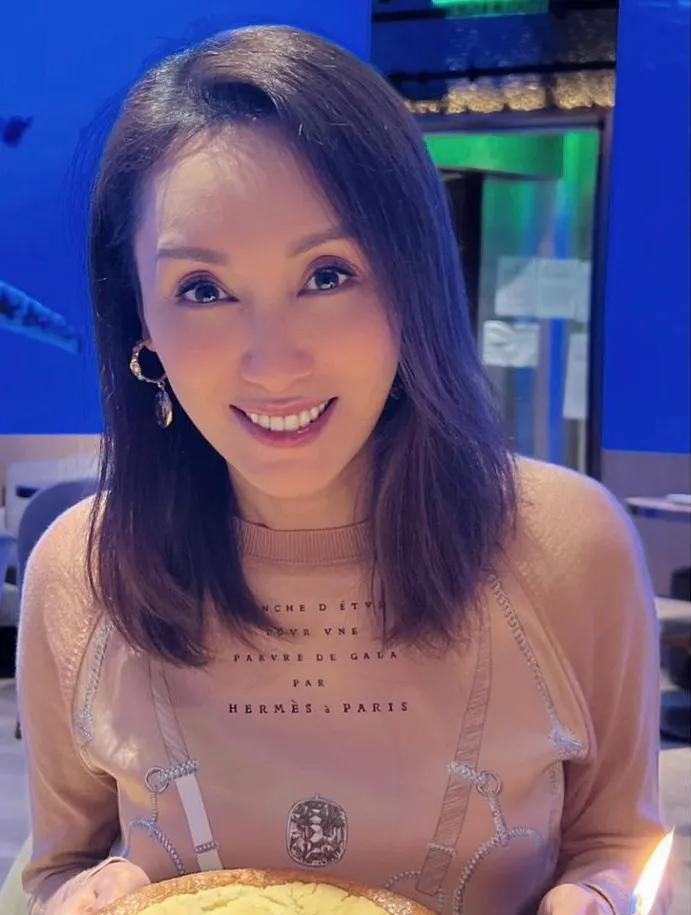 郭可盈再爆丑闻!酒店偷腥大尺度照片曝光,与陶大宇关系瞒不住!-度小视