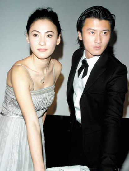 谢霆锋自爆与张柏芝经常通电话!看来有望复合!-度小视