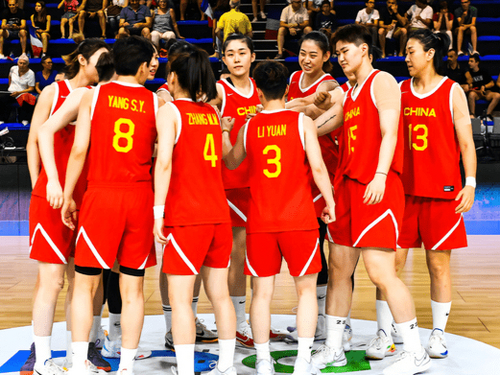 北京时间6月22日,中国女篮国手李梦已经抵达悉尼与国家队会合,将与