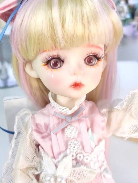 粉色系很可爱的露西,小朋友,芭比娃娃,生日礼物,玩具娃娃