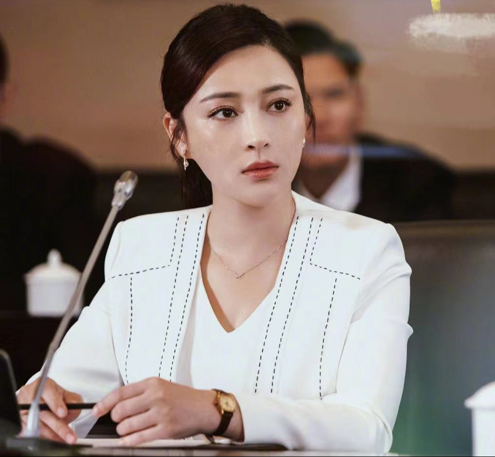 "最美潘金莲"甘婷婷新剧上线央视,首播收视不俗,成功摆脱标签