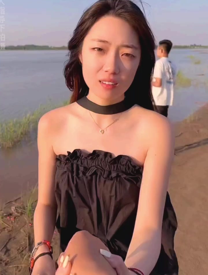 钓到一条鱼就能有女朋友这也太难了吧