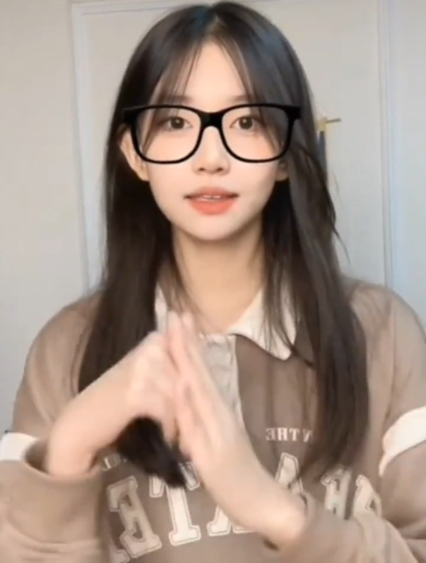 林钰珊_33 @是你的大33 @张轶程 @张轶程本尊 @段依娜 @是你的