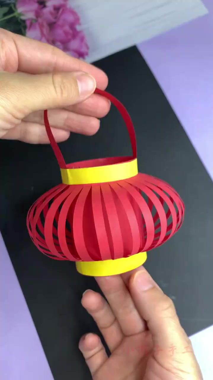 元宵节灯笼手工灯笼一张纸就可以做出来