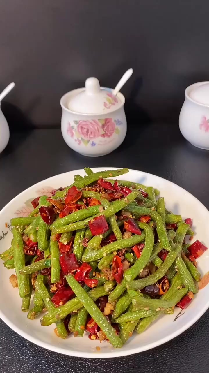 為什麼你做的乾煸豆角不好吃還不入味今天看完你肯定能學會