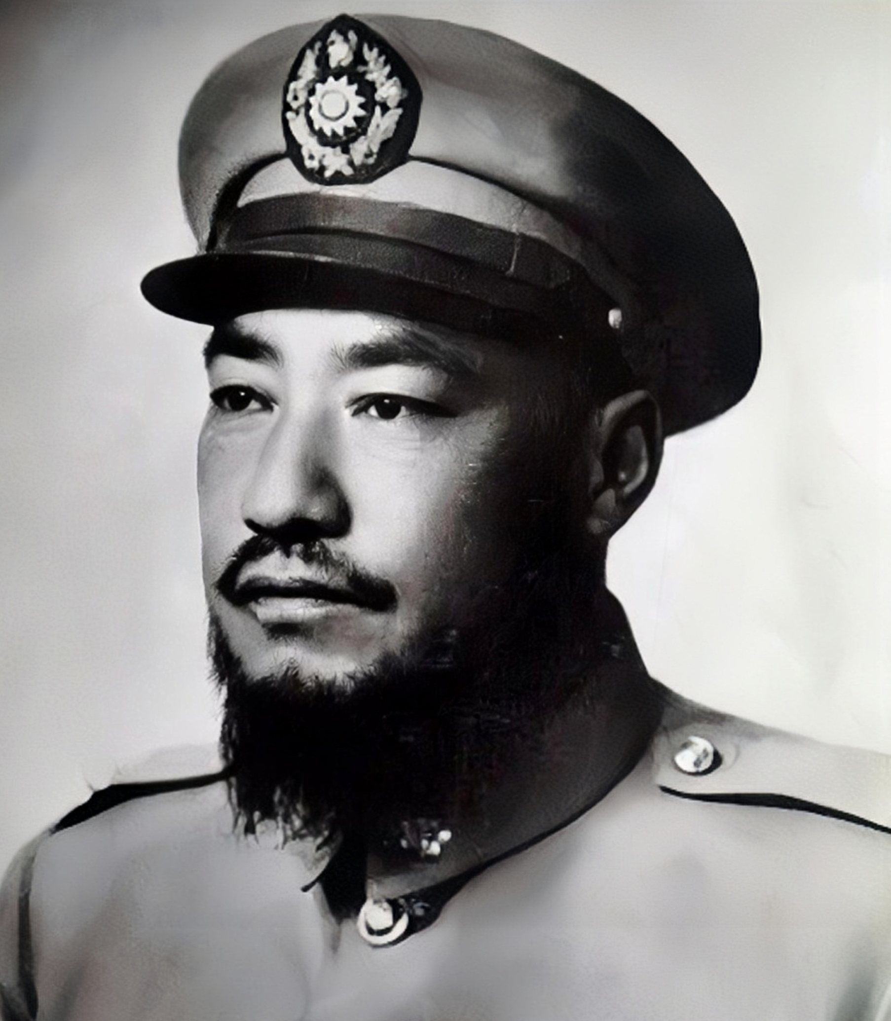 马步芳:解放战争时国民党西北军的首领,臭名昭著,最后逃往沙特