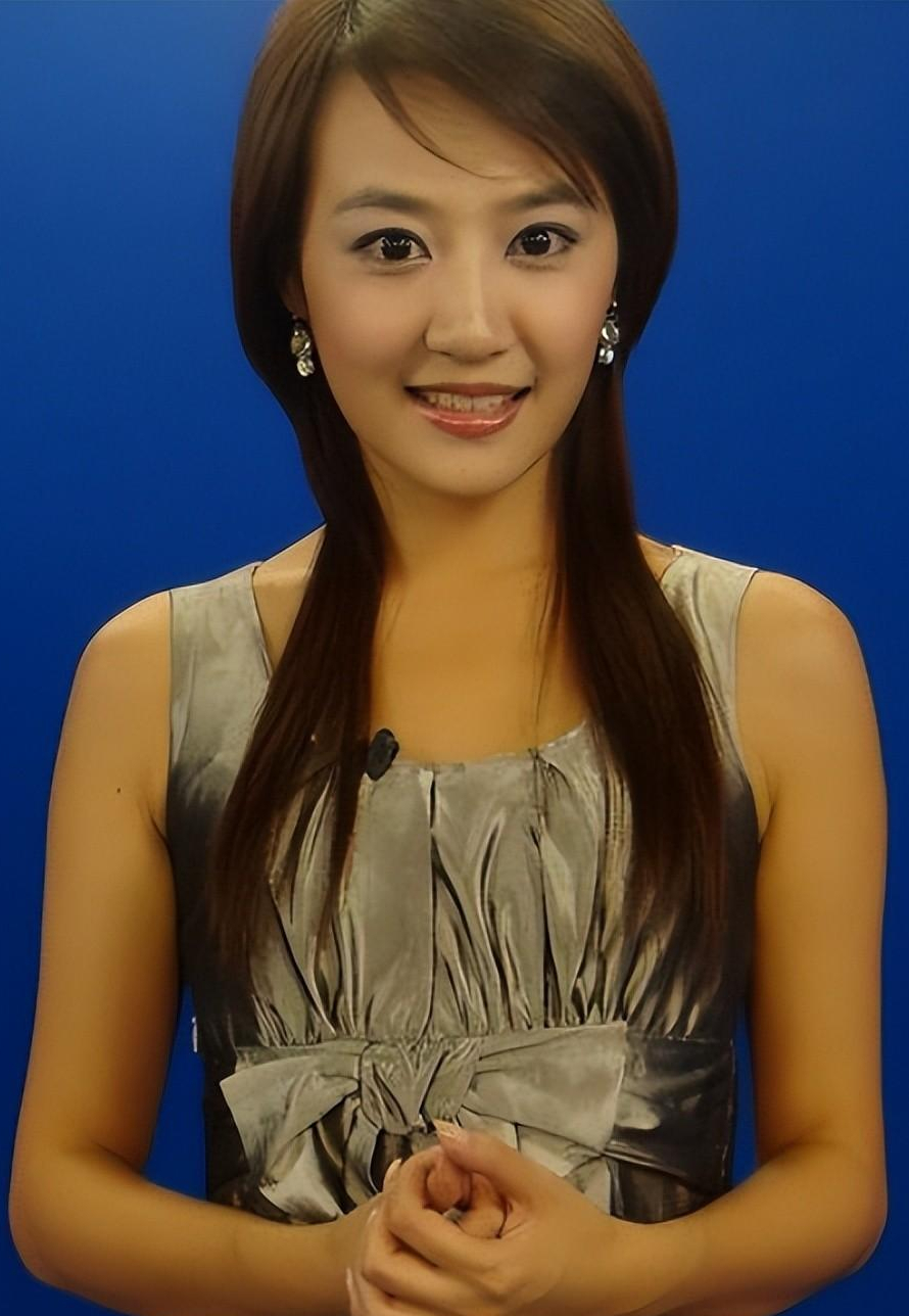 美女主持人左岩:离开浙江卫视后,低调结婚生子,如今成带货主播