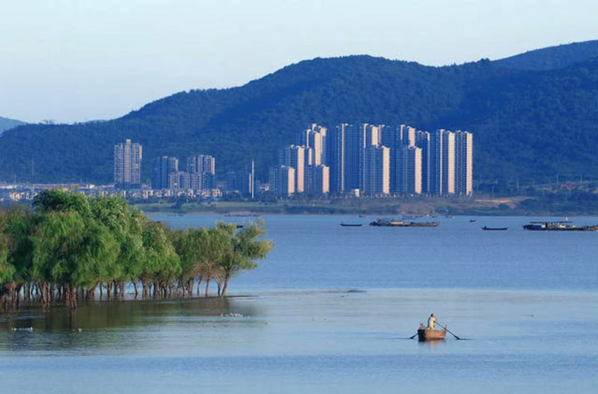 三分巢湖之后,之前的巢湖市区,并入了合肥!