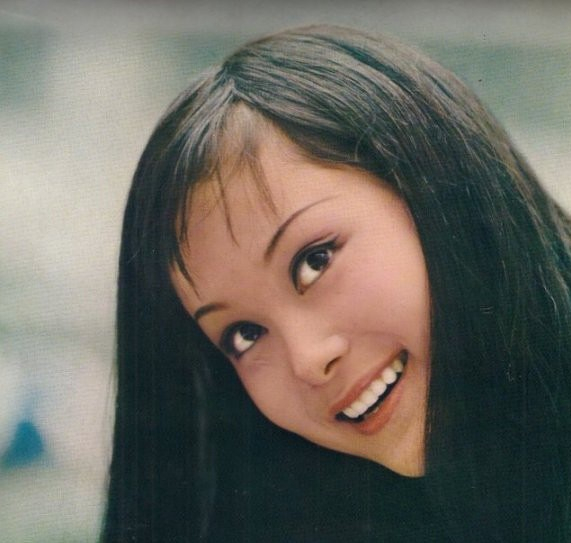 《珍珠传奇》播出34年,剧中演员一人向佛,一人单身,只有他圆满