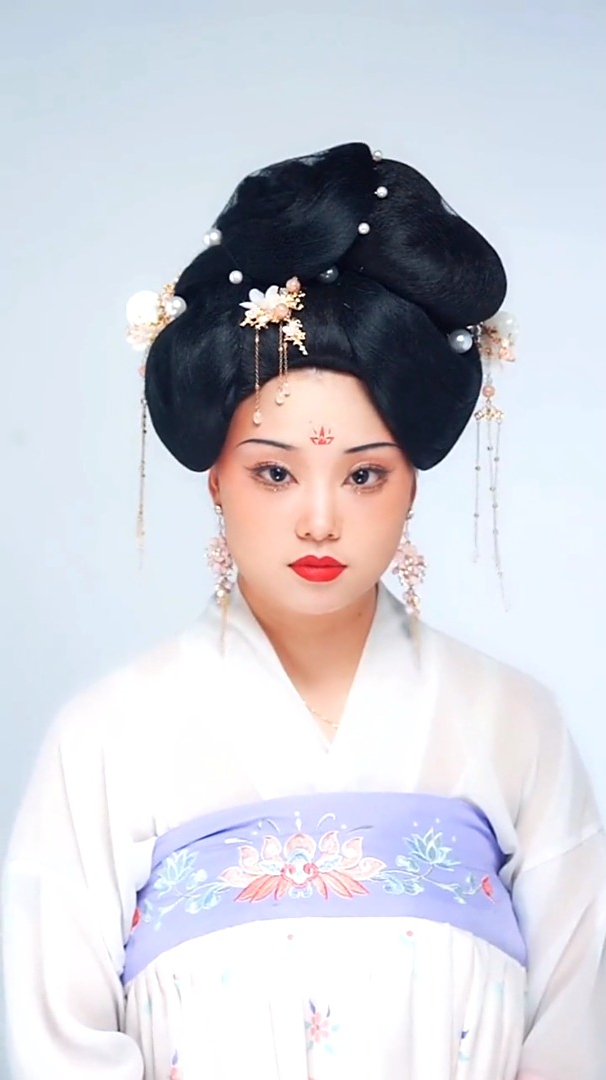 大唐贵妇妆容教程,快来get!