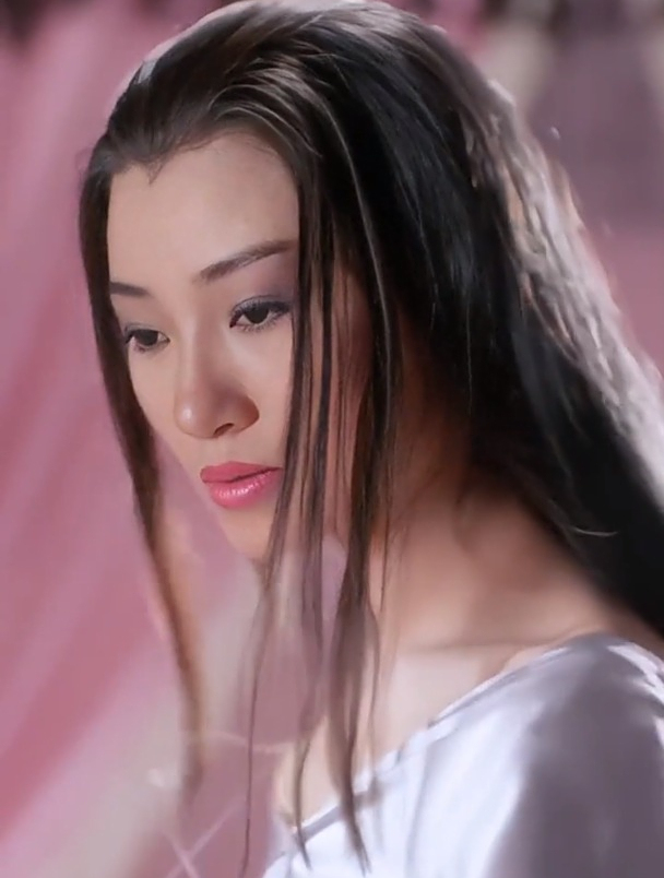 一代"鬼后"王小凤,22岁夺得影后,清冷的气质是一代人的回忆!-度小视