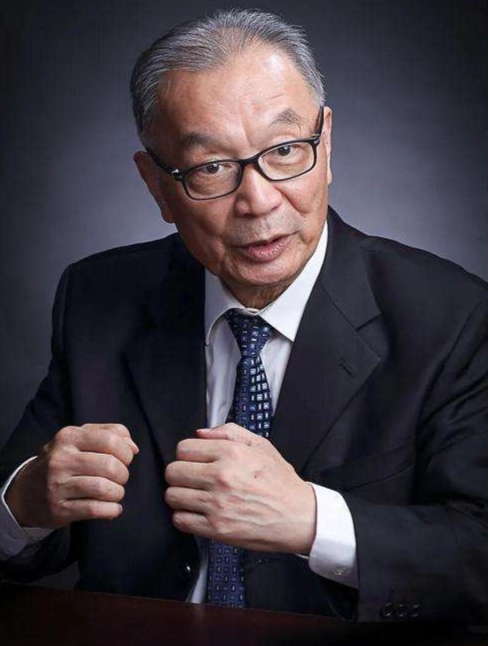 温铁军:一场朝鲜战争,让中国突然有了重工业,直接进入社会主义-度小视