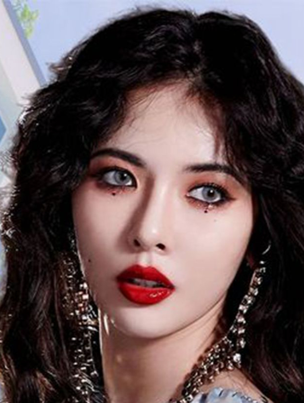 韩国女团有多懂粉丝泫雅舞台大胆撩衣exid与男粉贴身挤气球