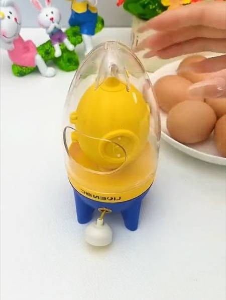 卓岚严选黄金鸡蛋扯蛋器家用蛋黄蛋白混合器水煮鸡蛋甩蛋神器-度小视