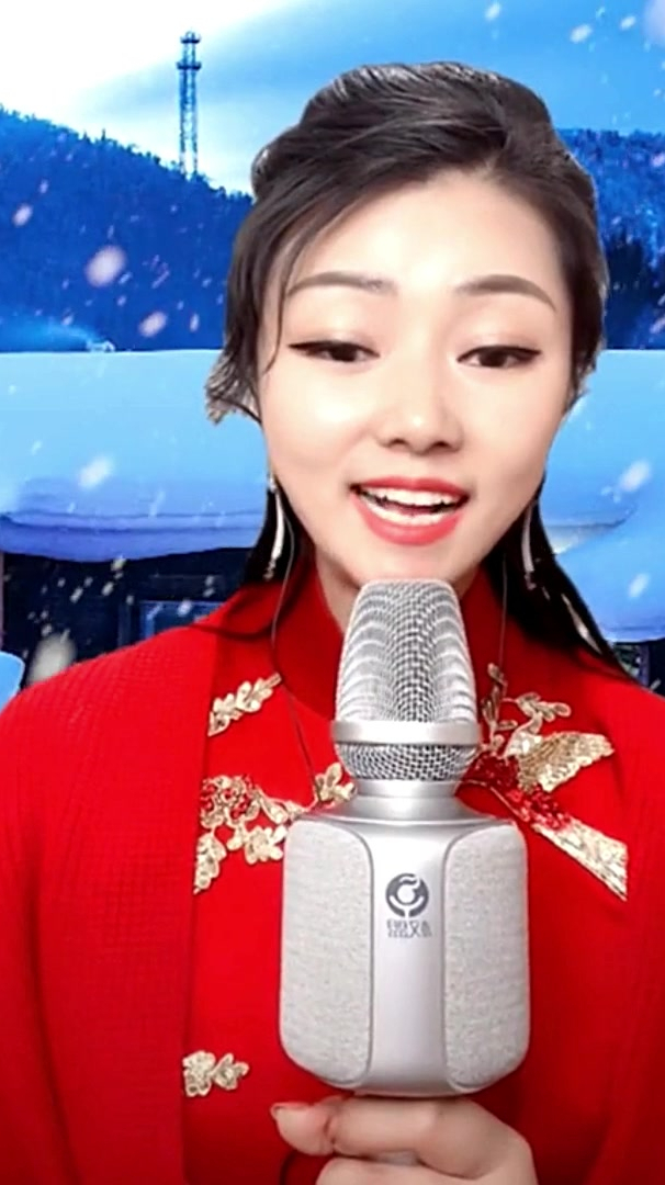 美女罗姣演唱《乡恋》非常好听,强烈推荐-度小视