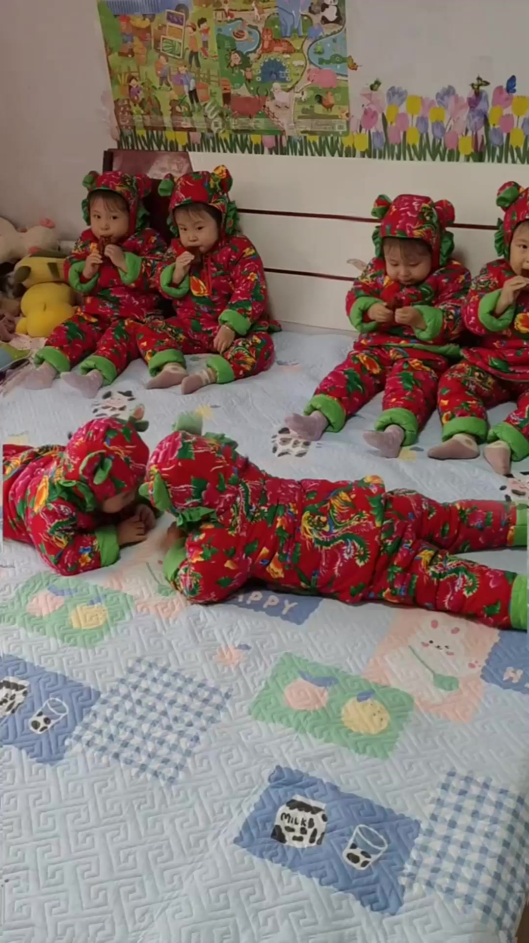 农村高龄产妇生下六胞胎引起全村重视